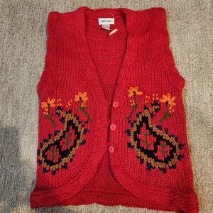 Vintage Red Sweater Vest with Floral Embroidery